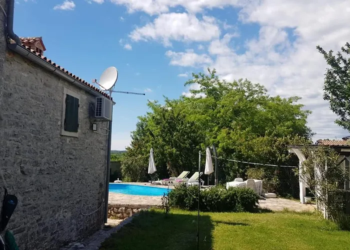 House Maestral