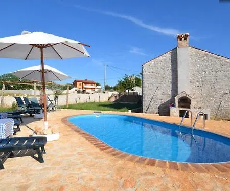 House Maestral With Private Pool Dom wakacyjny