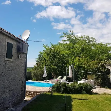 House Maestral With Private Pool