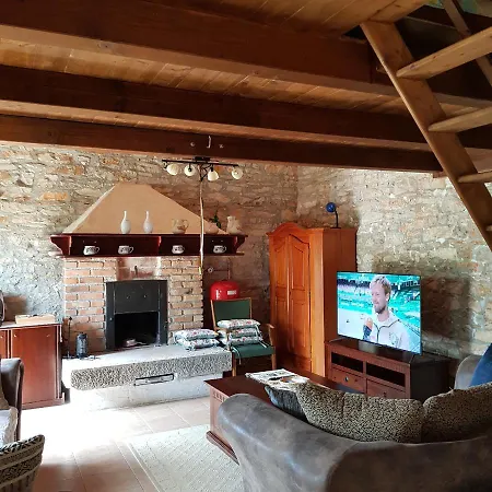 House Maestral